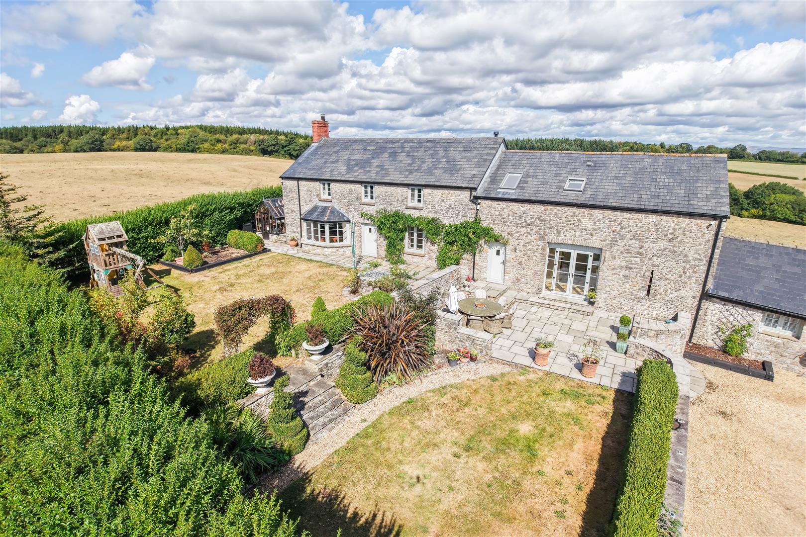 Warren Farm, Pendoylan, Nr Cowbridge, Vale of Glamorgan, CF71 7UJ
